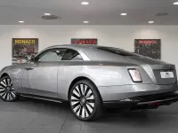 Usado Rolls Royce Spectre 430 kW (585 HP) 2025 Prateado Coupé