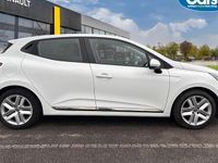 Used Renault Clio V Play 75 HP (55 kW) 2020 White  Hatchback