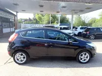 Usado Ford Fiesta Zetec 82 HP (60 kW) 2012 Preto Citadino