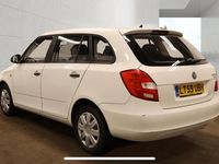 Used Skoda Fabia 2009 White Estate