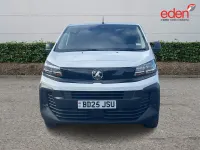 Used Vauxhall Vivaro 2025 White MPV