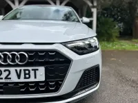 Usado Audi A1 Sportback Sport 110 HP (80 kW) 2022 Branco Citadino