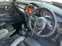 Used Mini Cooper Hatch 136 HP (100 kW) 2018 Red Hatchback