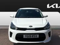 Used Kia Rio 84 HP (61 kW) 2019 White Hatchback