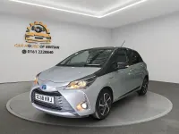 Used Toyota Yaris Hybrid 100 HP (73 kW) 2019 Silver Hatchback