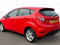 Używany Ford Fiesta Zetec 101 KM (74 kW) 2017 Czerwony Hatchback