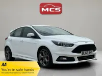 Usado Ford Focus ST 250 HP (183 kW) 2017 Branco Citadino