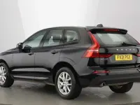 Usado Volvo XC60 Momentum 250 CV (183 kW) 2021 Negro SUV