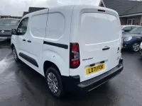Second-hand Citroën Berlingo 75 CP (55 kW) 2021 Alb Monovolum