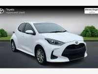 Used Toyota Yaris 114 HP (83 kW) 2023 White Hatchback