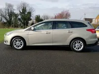Second-hand Ford Focus Zetec 115 CP (84 kW) 2015 Argintiu Break
