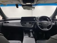 Used Lexus ES300H 2021 White Sedan