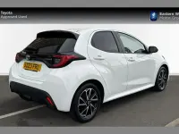 Used Toyota Yaris Design 113 HP (83 kW) 2023 White Hatchback