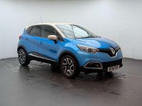 Used Renault Captur Dynamique 90 HP (66 kW) 2016 Blue/cream SUV