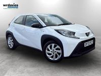 Usado Toyota Aygo X PURE 72 HP (52 kW) 2022 Branco SUV