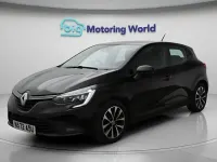 Używany Renault Clio V Iconic 90 KM (66 kW) 2022 Czarny Hatchback