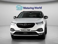 Used Vauxhall Grandland X Design Edition 131 HP (96 kW) 2019 White SUV