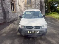 Usado VW Caddy 104 HP (76 kW) 2010 Branco Monovolume