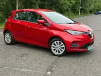 Used Renault Zoe Iconic 100 kW (136 HP) 2020 Red Hatchback