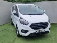 Used Ford Transit Custom Limited 170 HP (125 kW) 2018 White Van