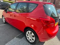 Used Vauxhall Meriva 120 HP (88 kW) 2016 Red MPV