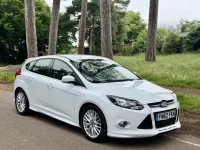 Used Ford Focus Zetec 115 HP (84 kW) 2013 White Hatchback