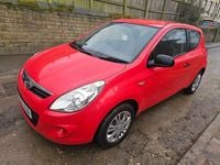 Used Hyundai i20 Classic 77 HP (56 kW) 2009 Red Hatchback