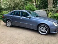 Used Mercedes E500 Avantgarde 306 HP (225 kW) 2004 Blue Sedan