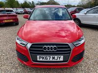 Begagnad Audi Q3 Sport 150 HK (110 kW) 2017 Röd SUV