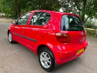 Used Toyota Yaris 2003 Red Hatchback