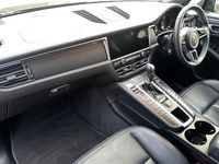 Used Porsche Macan 245 HP (180 kW) 2021 Black SUV