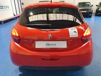 Used Peugeot 208 Allure Premium 82 HP (60 kW) 2018 Orange Hatchback