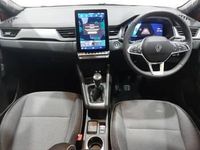 Begagnad Renault Symbioz Techno 140 HK (102 kW) 2025 Röd SUV