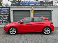 Gebraucht Vauxhall Astra SRi 150 PS (110 kW) 2017 Rot Kleinwagen