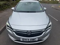 Used Vauxhall Astra SRi 136 HP (100 kW) 2017 Silver Hatchback
