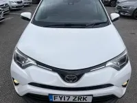 Usado Toyota RAV4 Business Edition 143 HP (105 kW) 2017 SUV