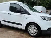 Used Ford Transit Courier 75 HP (55 kW) 2020 White Van