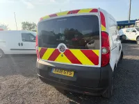 Used Vauxhall Combo 95 HP (69 kW) 2018 White MPV