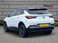 Used Vauxhall Grandland X SRi 128 HP (94 kW) 2022 White SUV