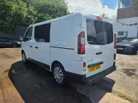 Used Nissan NV300 Acenta 95 HP (69 kW) 2017 White Van