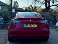 Usado Tesla Model 3 Standard Range 366 kW (498 HP) 2020 Vermelho Sedan