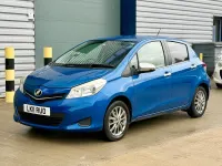 Used Toyota Yaris 2011 Blue Hatchback