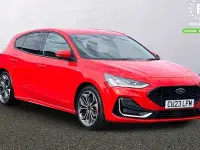 Used Ford Focus ST-Line 155 HP (114 kW) 2022 Red Hatchback