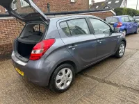 Used Hyundai i20 Comfort 101 HP (74 kW) 2011 Grey Hatchback