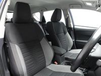 Used Toyota Auris Hybrid 136 HP (100 kW) 2018 Blue Hatchback