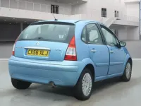 Begagnad Citroën C3 Exclusive 109 HK (80 kW) 2006 Blå Halvkombi