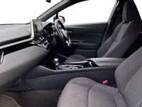 Used Toyota C-HR 122 HP (89 kW) 2018 Silver SUV