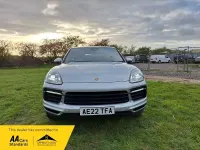Begagnad Porsche Cayenne 462 HK (339 kW) 2022 Silver SUV