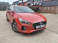 Used Hyundai i30 SE 2018 Red Estate