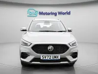 Używany MG ZS 2023 Srebrny SUV
